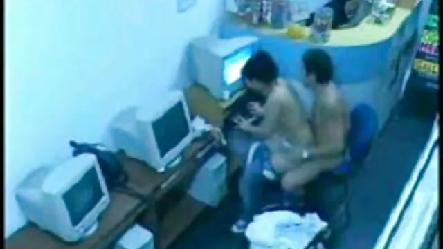 نوار فاحشه پخش سکس انلاین از پراگ