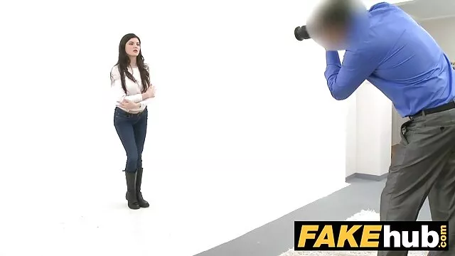 الماس زن سبک و جلف پخش فیلم سوپر سکسی و لیزا ان را تحقیر هر رویداد