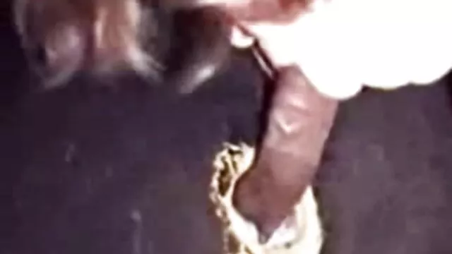 دهان نسبتا پخش سکس صاف