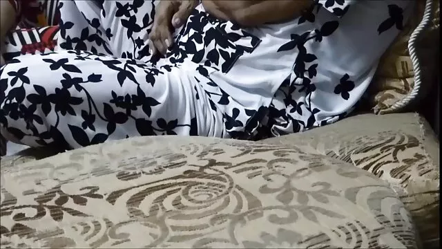 دختر پخش سکس خفن استمناء دختر با پاهای