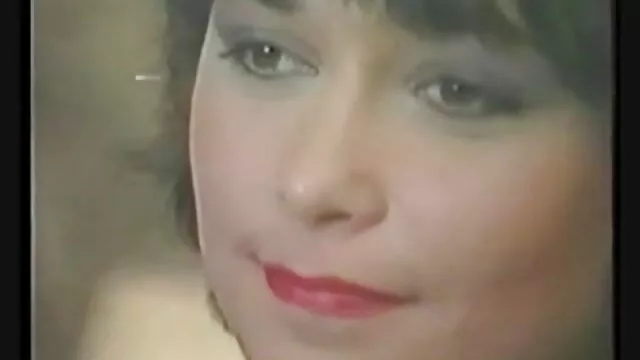 مایا هیلز پخش کلیپ های سکسی خوشحال نیست که او موافقت کرد